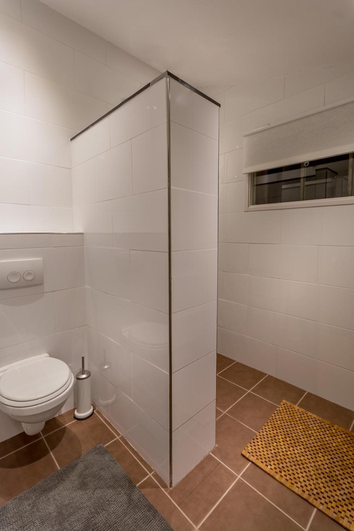 Nuth Aan De Holle Weg. Zeer Landelijk Gelegen Verbouwde Stal Tot Woning מראה חיצוני תמונה